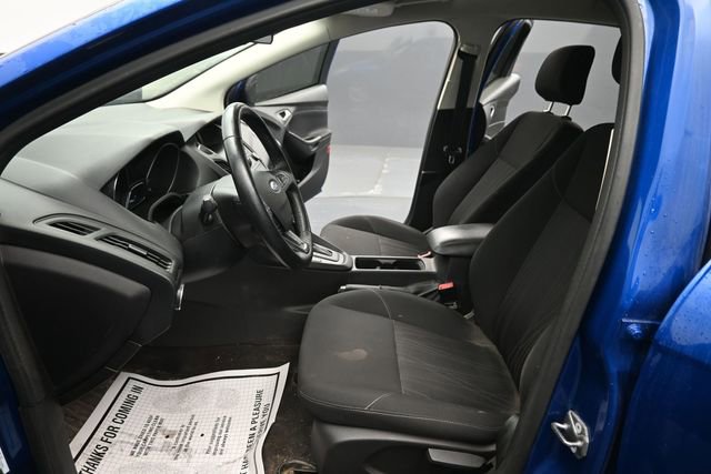 Certified 2018 Ford Focus SE w/ SE Winter Package FWD image 13