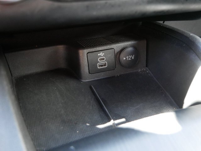Certified 2025 Ford Escape ST-Line AWD/4WD image 24