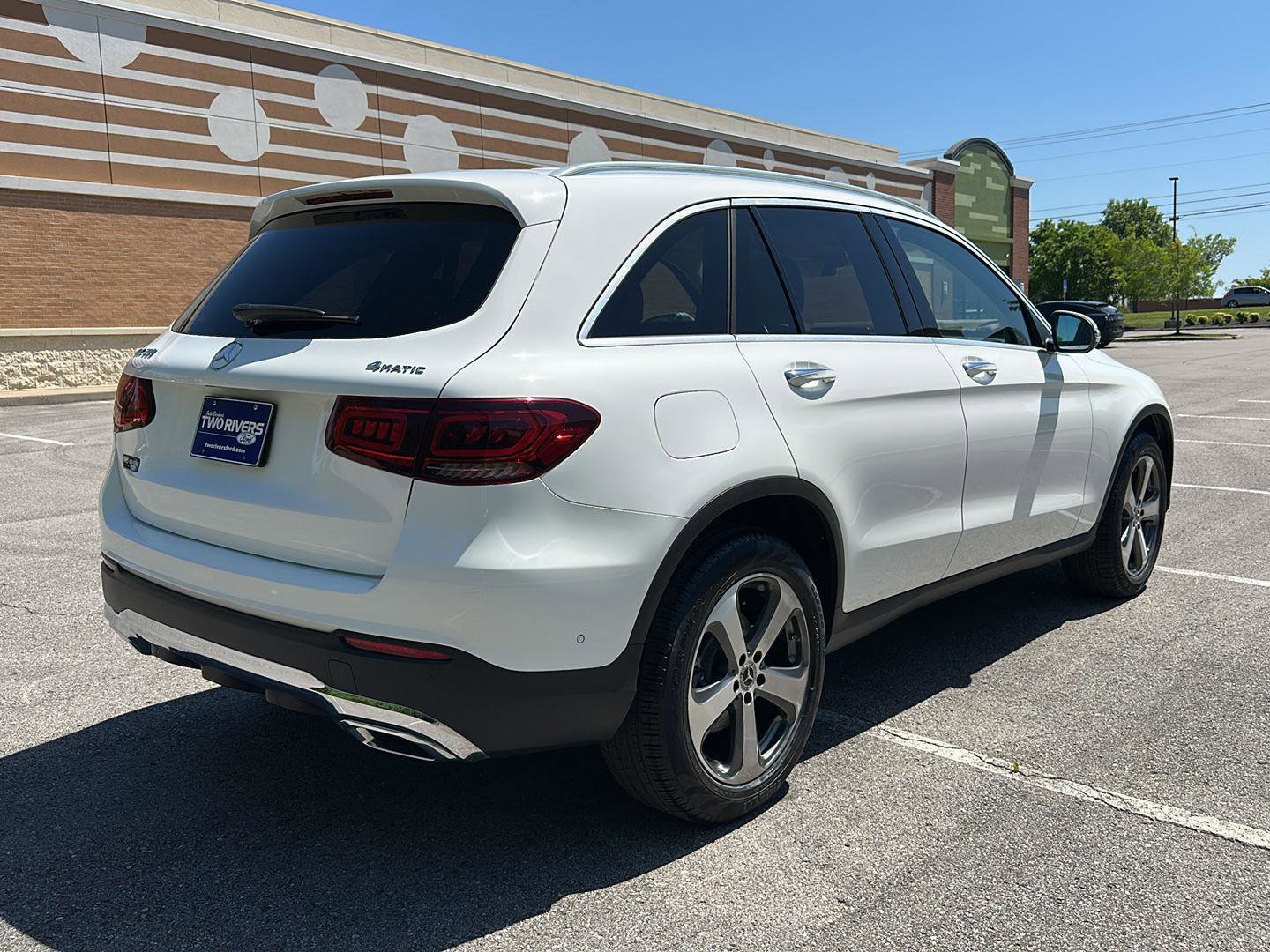 Used 2021 Mercedes-Benz GLC 300 4MATIC image 5