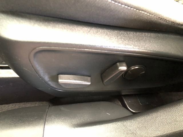 Certified 2020 Ford Escape SE image 11