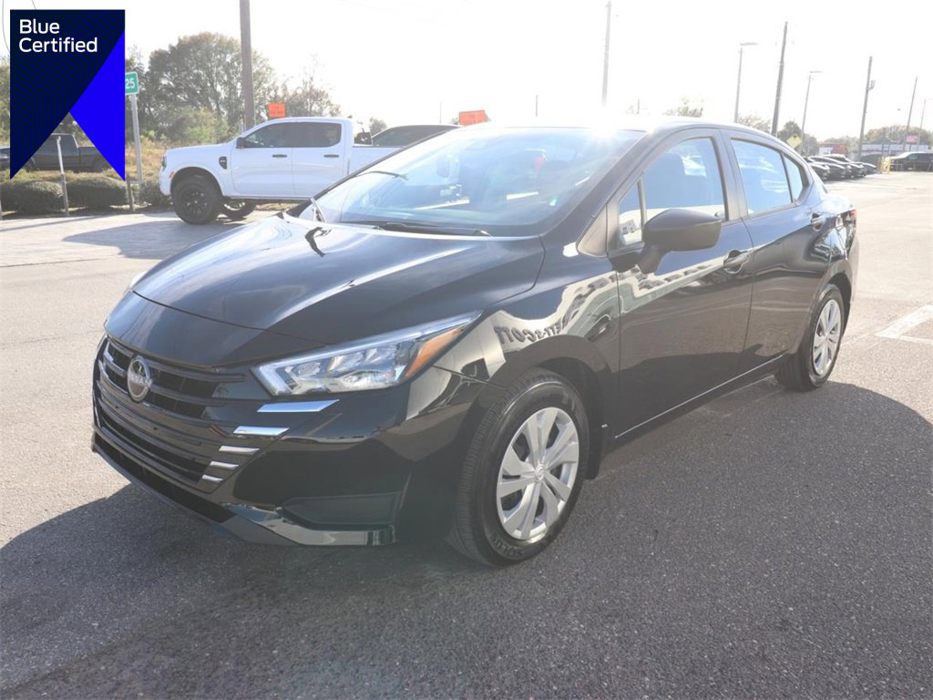 Used 2025 Nissan Versa S w/ Trunk Package