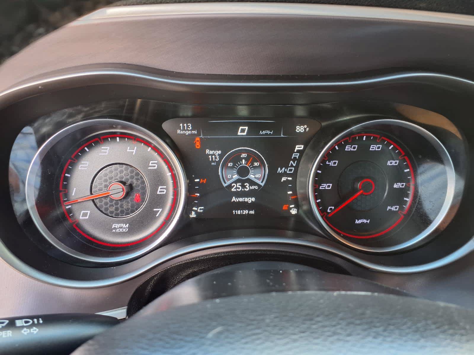 Used 2019 Dodge Charger SXT w/ Leather Interior Group RWD image 9