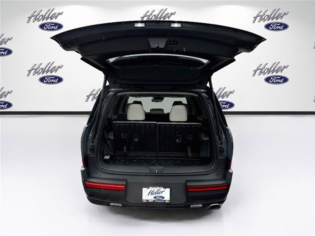 Used 2025 Hyundai Santa Fe SEL FWD image 25