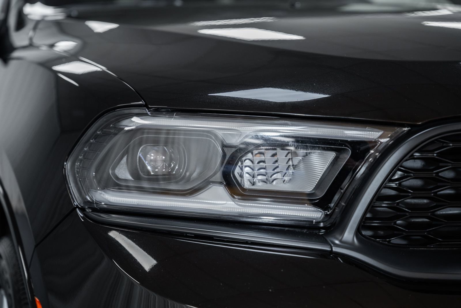 Used 2025 Dodge Durango GT AWD/4WD image 13