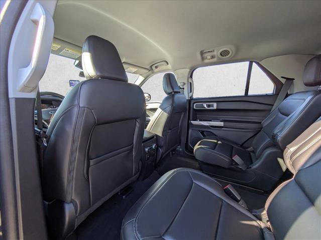 Certified 2022 Ford Explorer XLT w/ Equipment Group 202A image 18
