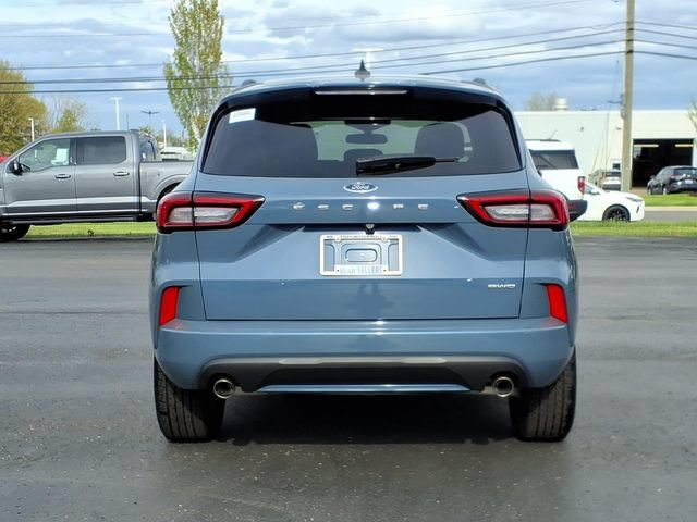 Certified 2023 Ford Escape ST-Line AWD/4WD image 6