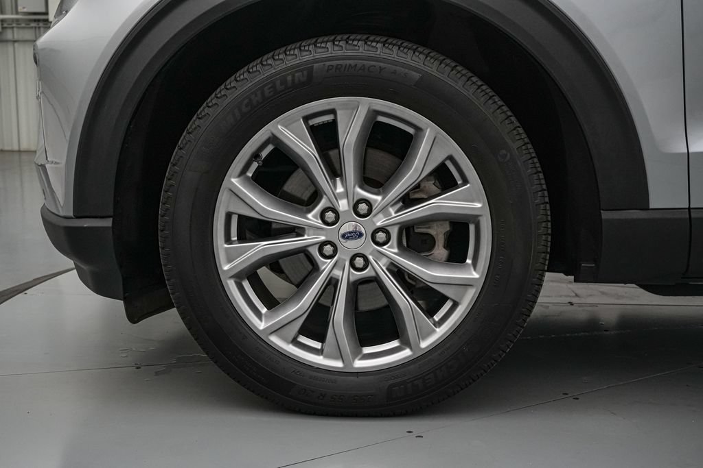 Certified 2024 Ford Explorer XLT w/ Equipment Group 202A AWD/4WD image 10