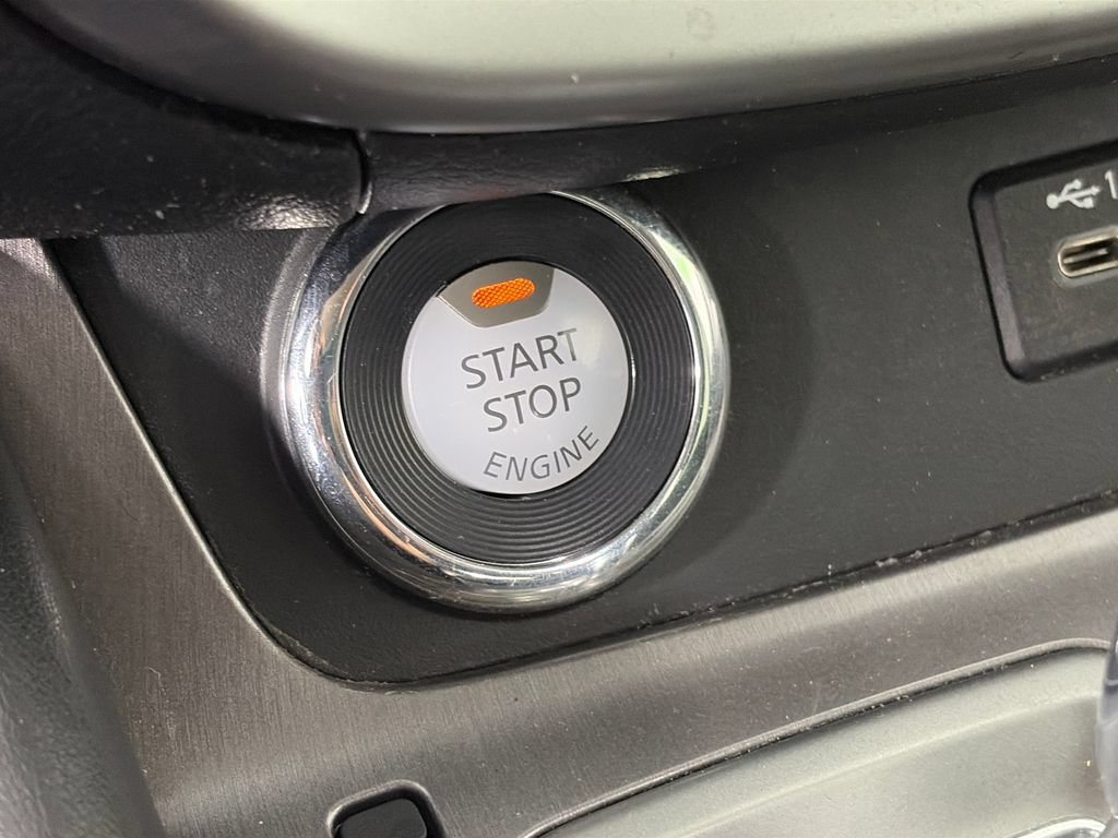 Used 2022 Nissan Murano S AWD/4WD image 23