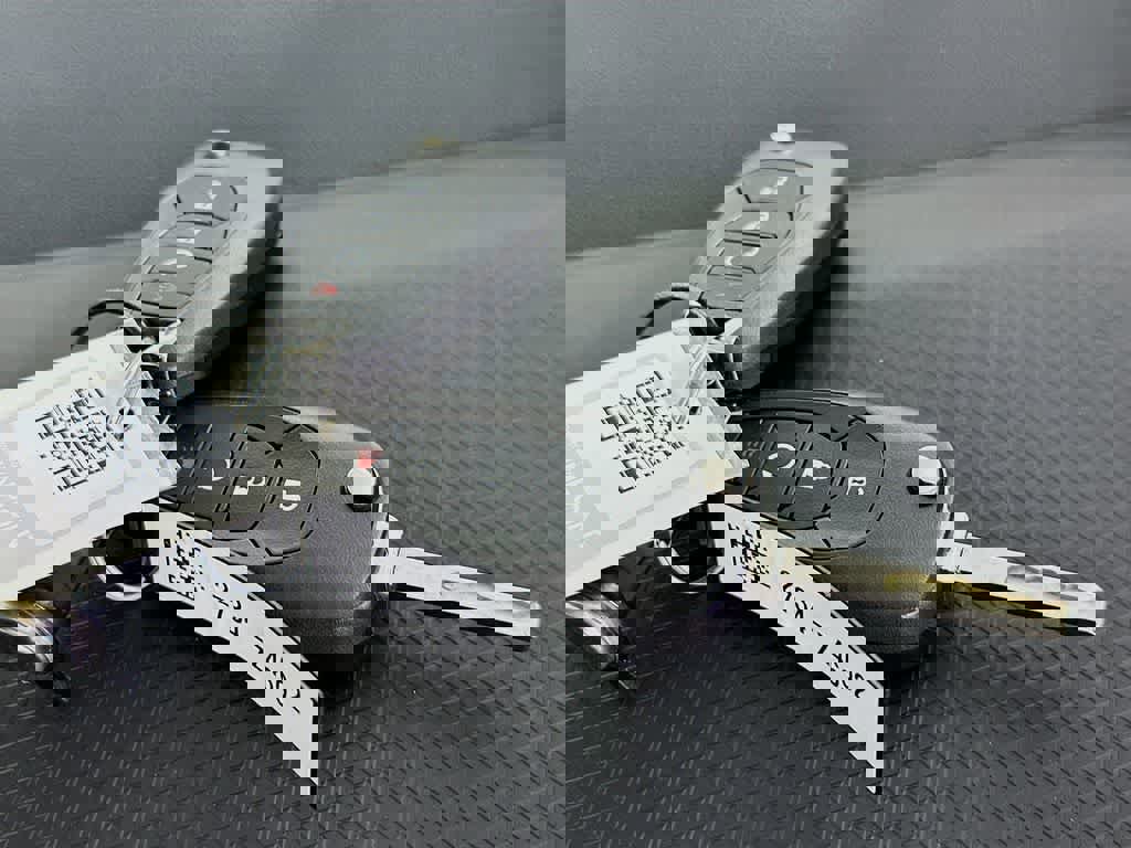 Used 2024 Chevrolet Trax RS image 24