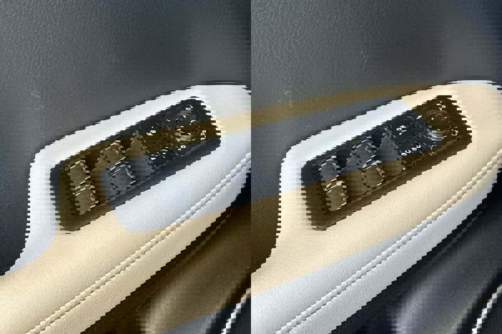 Used 2022 Lexus RX 450h AWD w/ Premium Package image 13