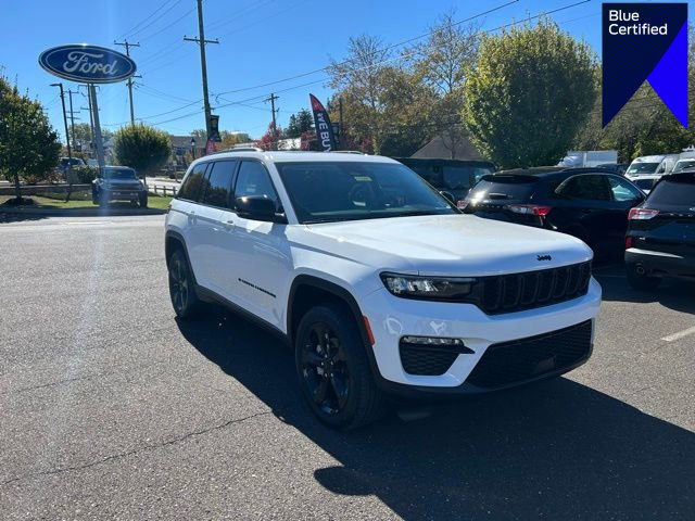 Used 2023 Jeep Grand Cherokee Limited w/ Black Appearance Package