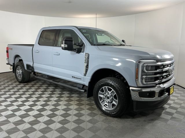 Certified 2025 Ford F350 Lariat w/ FX4 Off-Road Package AWD/4WD image 3