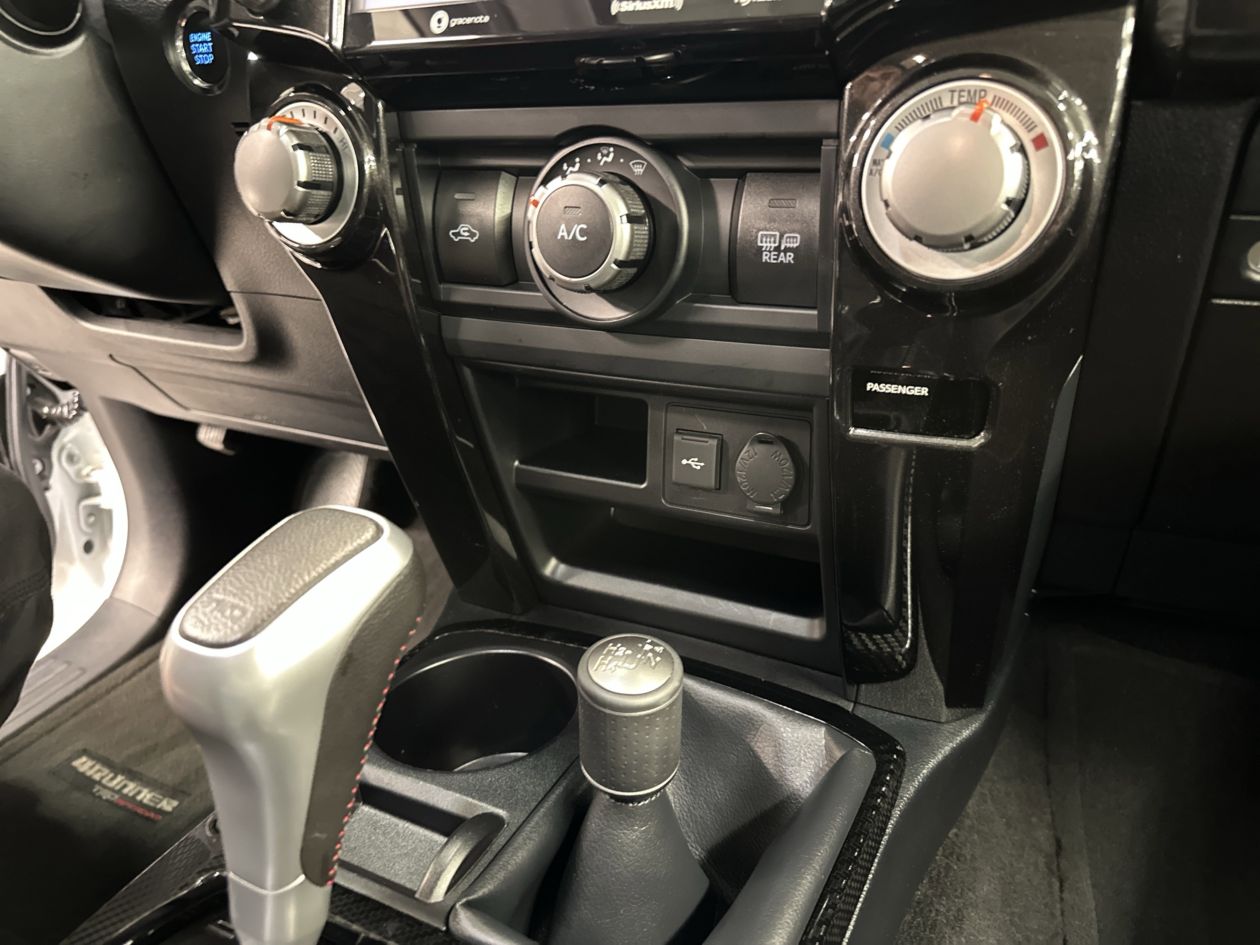 Used 2024 Toyota 4Runner TRD Off-Road Premium image 33