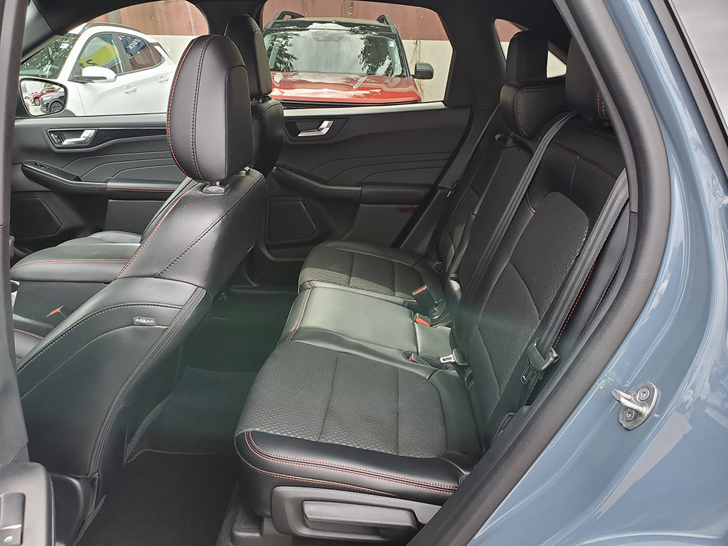 Certified 2023 Ford Escape ST-Line w/ Tech Pack #1 FWD image 7