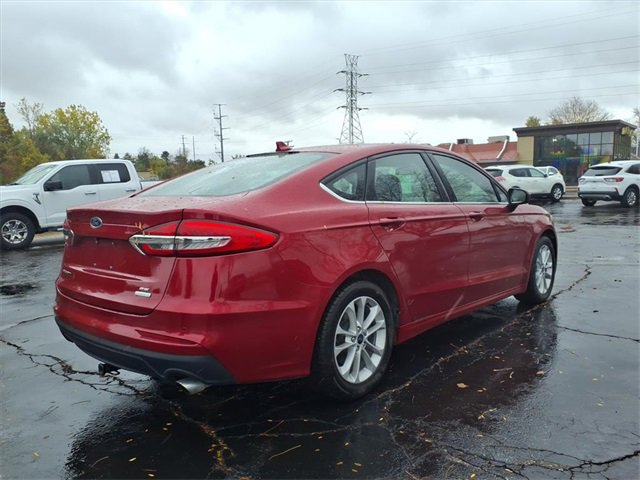 Certified 2020 Ford Fusion SE image 6