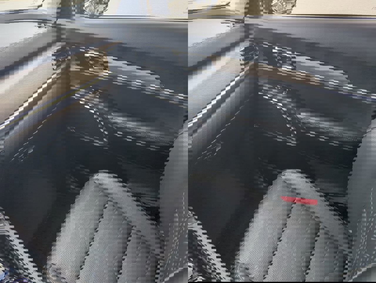 Used 2022 Kia Telluride SX w/ SX Prestige Package image 15