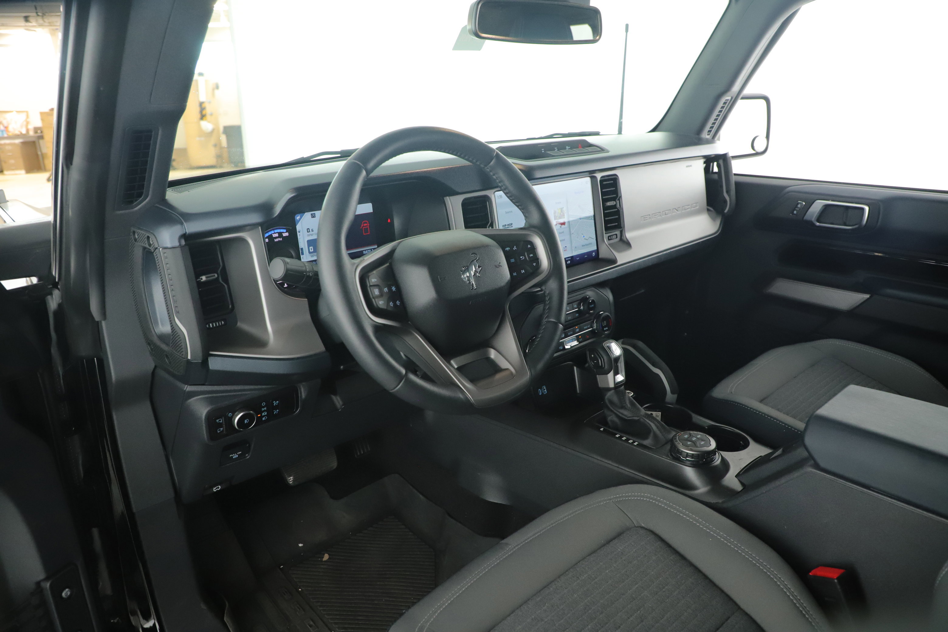 Certified 2023 Ford Bronco Outer Banks image 16