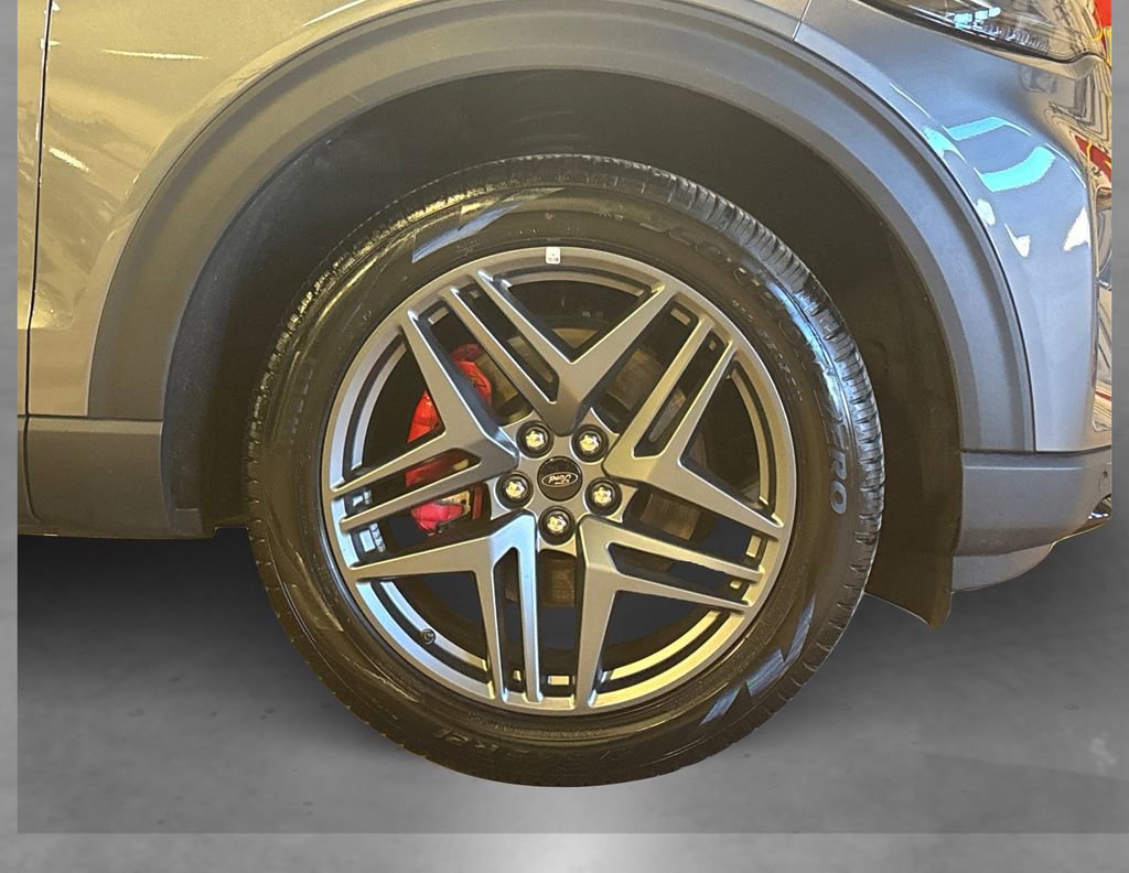 Certified 2025 Ford Explorer ST-Line w/ ST-Line Street Pack image 21