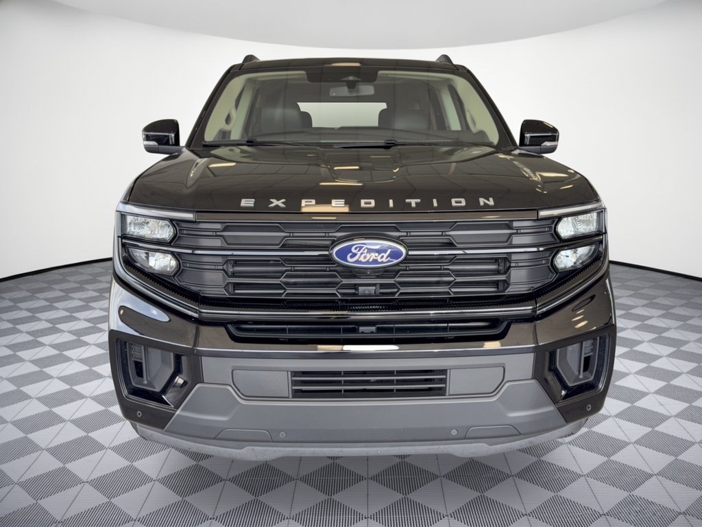 Certified 2025 Ford Expedition Active AWD/4WD image 6