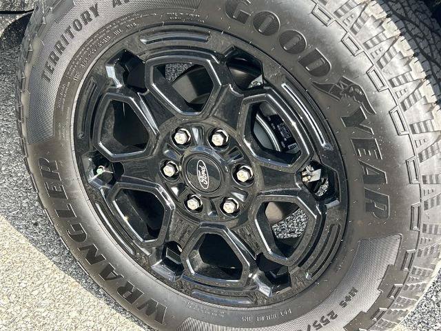 Certified 2025 Ford Ranger XLT w/ FX4 Off-Road Package AWD/4WD image 13