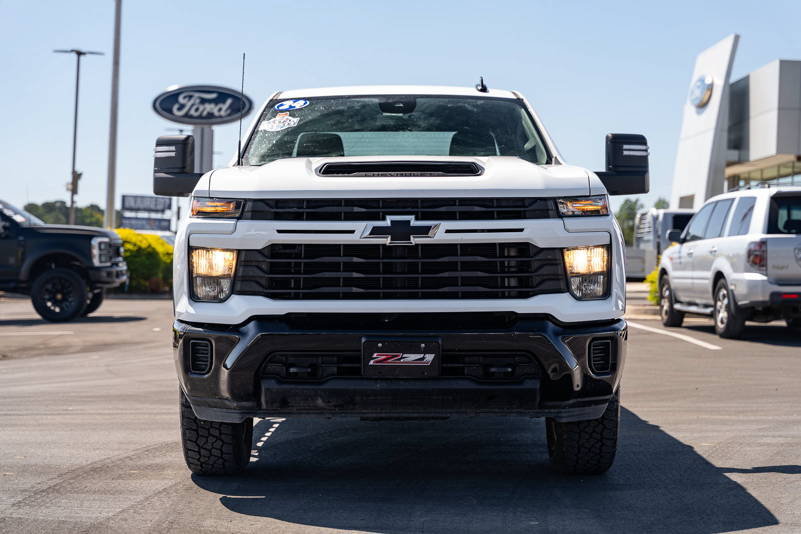 Used 2024 Chevrolet Silverado 2500 Custom w/ Custom Value Package AWD/4WD image 2