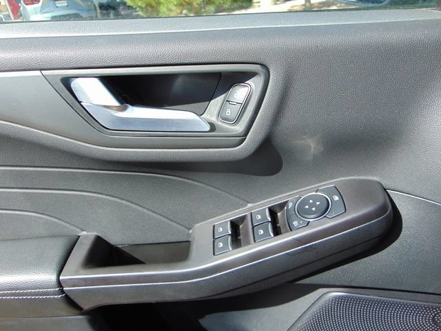 Certified 2026 Ford Escape SE w/ Class II Trailer Tow Package FWD image 20