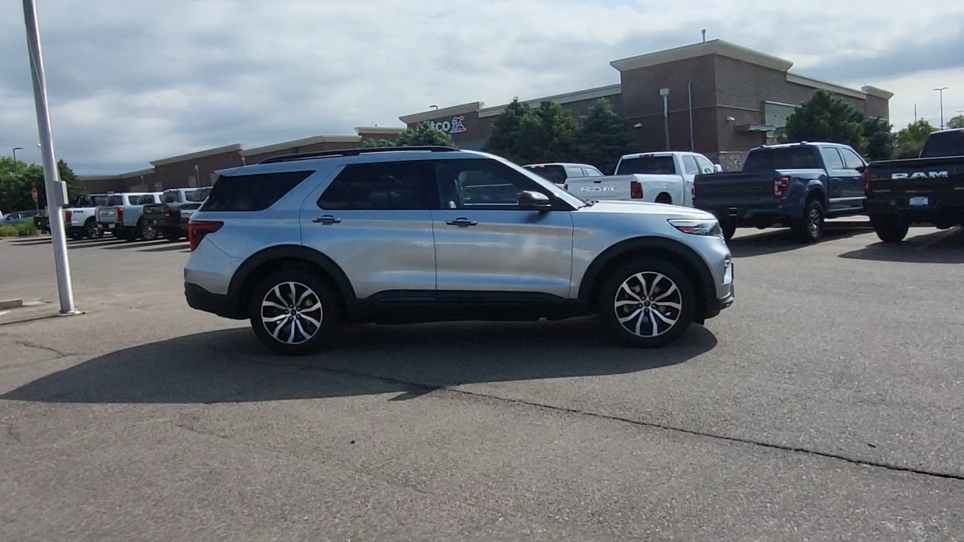 Certified 2020 Ford Explorer ST AWD/4WD image 7