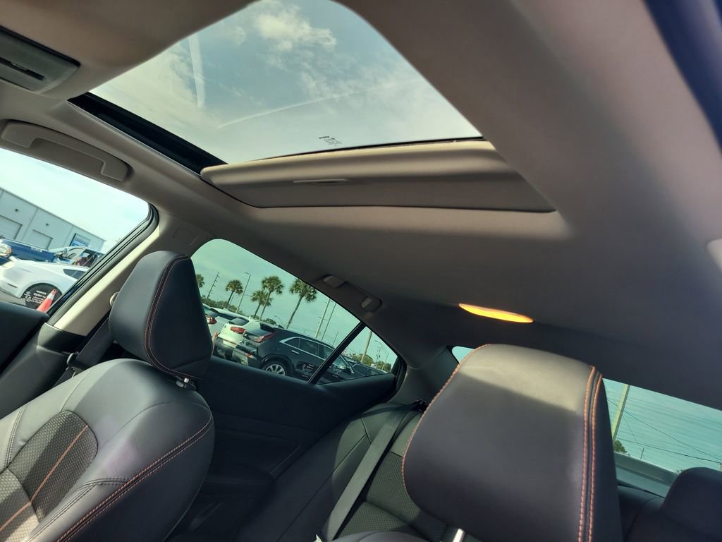Used 2022 Nissan Altima 2.5 SR w/ Midnight Edition Package FWD image 19