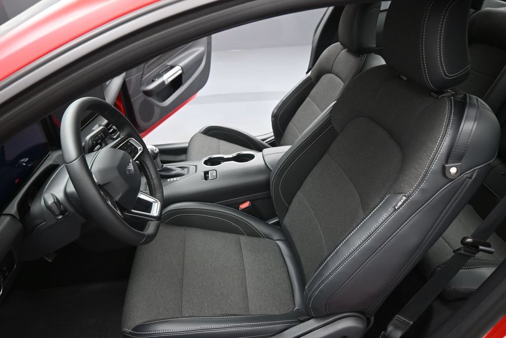 Certified 2024 Ford Mustang Coupe RWD image 9