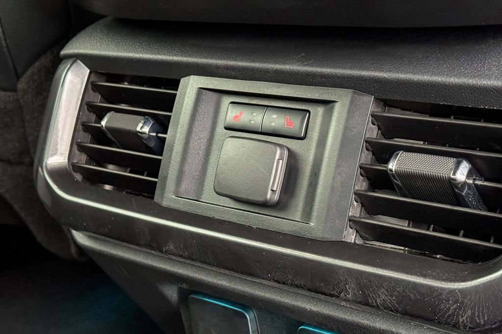 Certified 2023 Ford F150 Lariat w/ Equipment Group 502A High image 19