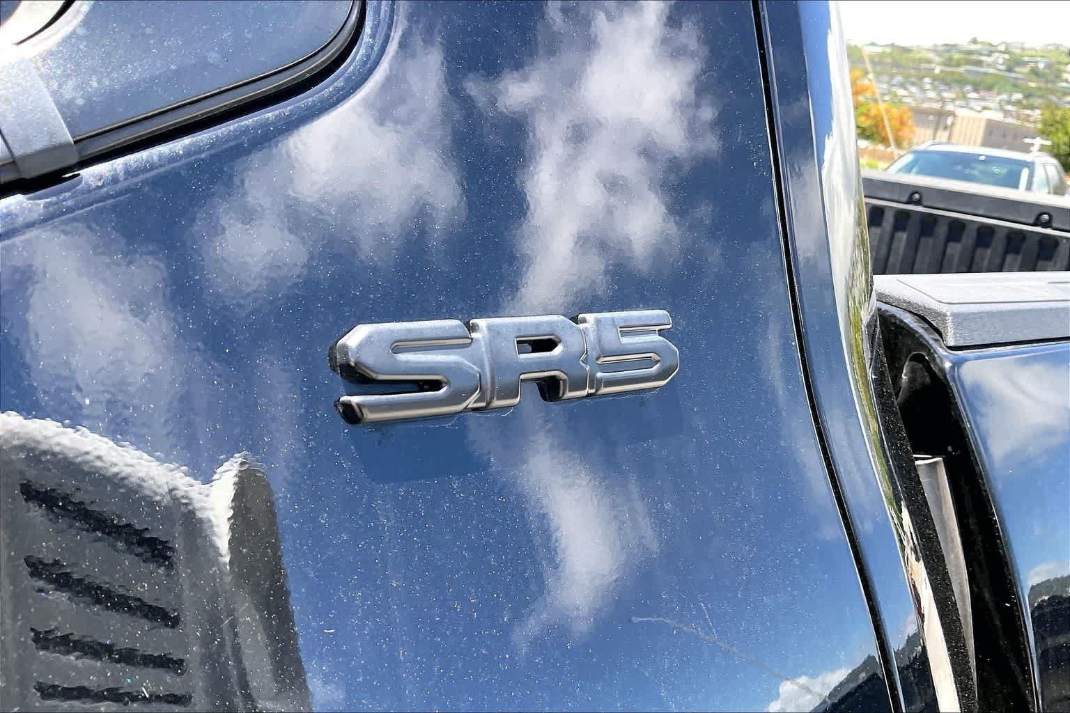 Used 2023 Toyota Tundra SR5 AWD/4WD image 7