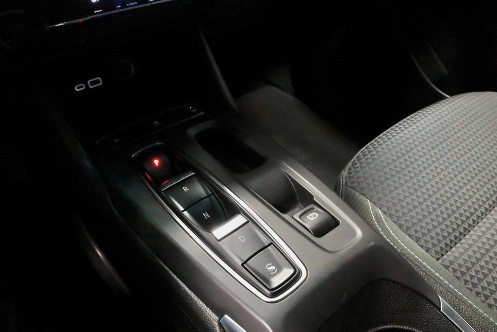 Used 2023 Chevrolet Bolt LT w/ Driver Confidence Package image 29