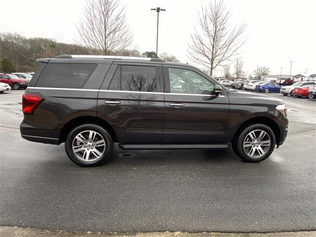 Certified 2024 Ford Expedition Limited image 10