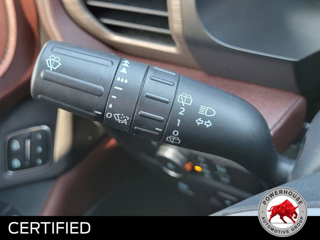 Certified 2022 Ford Expedition Limited image 32