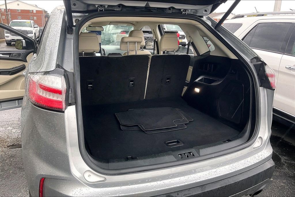 Certified 2023 Ford Edge Titanium AWD/4WD image 25
