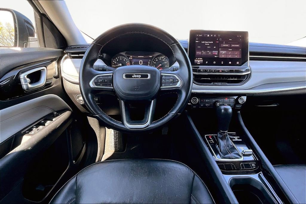 Used 2022 Jeep Compass Limited image 7