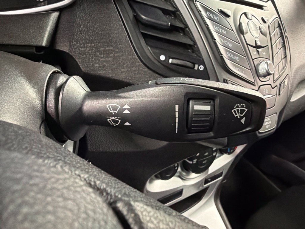 Certified 2018 Ford Fiesta SE FWD image 21
