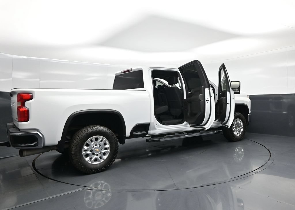 Used 2023 Chevrolet Silverado 2500 LT w/ Convenience Package AWD/4WD image 6