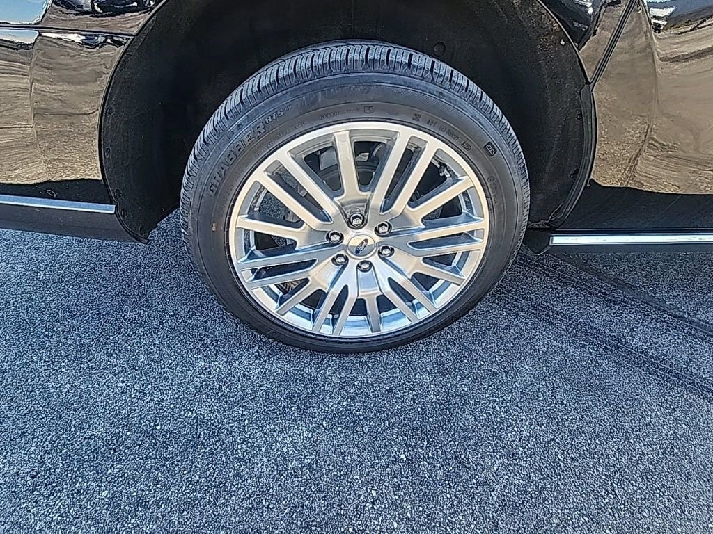 Certified 2024 Ford Expedition Max Limited image 11