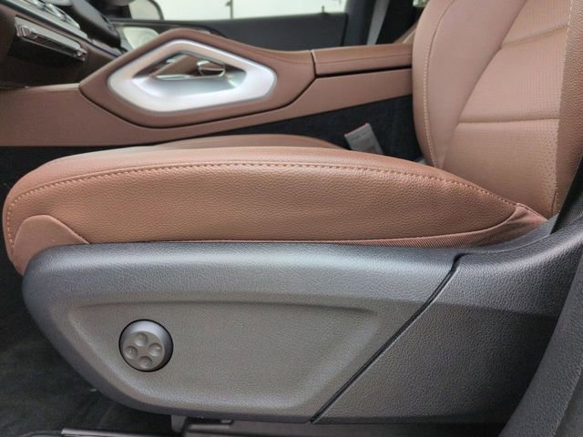 Used 2025 Mercedes-Benz GLE 450e 4MATIC image 23