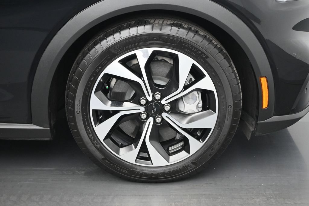 Certified 2025 Ford Mustang Mach-E Select RWD image 20