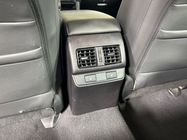 Used 2017 Subaru Legacy 2.5i Limited image 18