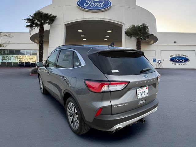 Certified 2022 Ford Escape Titanium w/ Class II Trailer Tow Package image 5