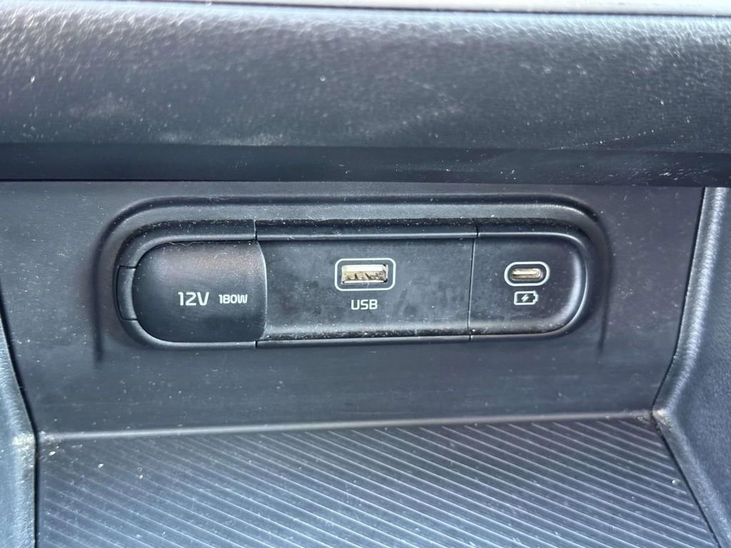 Used 2023 Kia Sportage LX FWD image 8