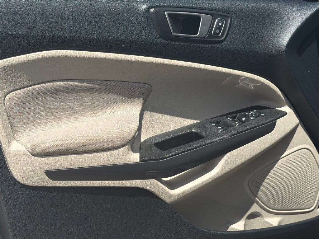 Certified 2021 Ford EcoSport SE w/ SE Convenience Package FWD image 12