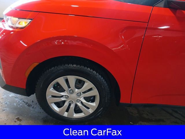 Used 2022 Kia Soul LX image 4