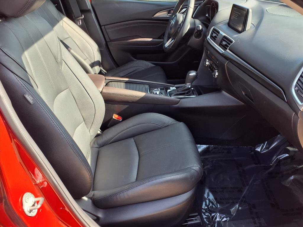 Used 2018 MAZDA MAZDA3 Grand Touring image 28
