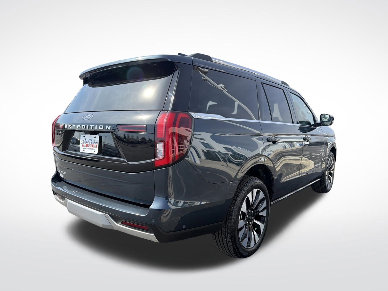 Certified 2025 Ford Expedition Platinum w/ Driver's Package image 4