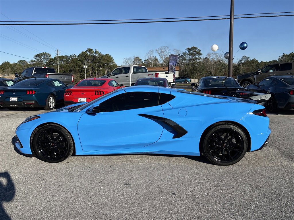 Used 2024 Chevrolet Corvette Stingray image 2