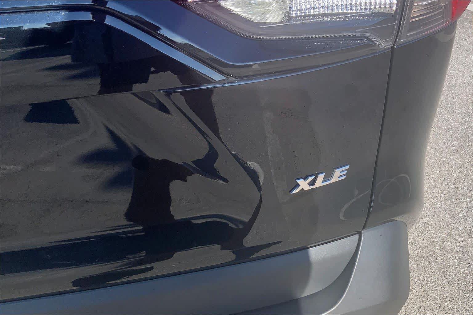 Used 2025 Toyota RAV4 XLE Premium w/ Weather Package FWD image 10